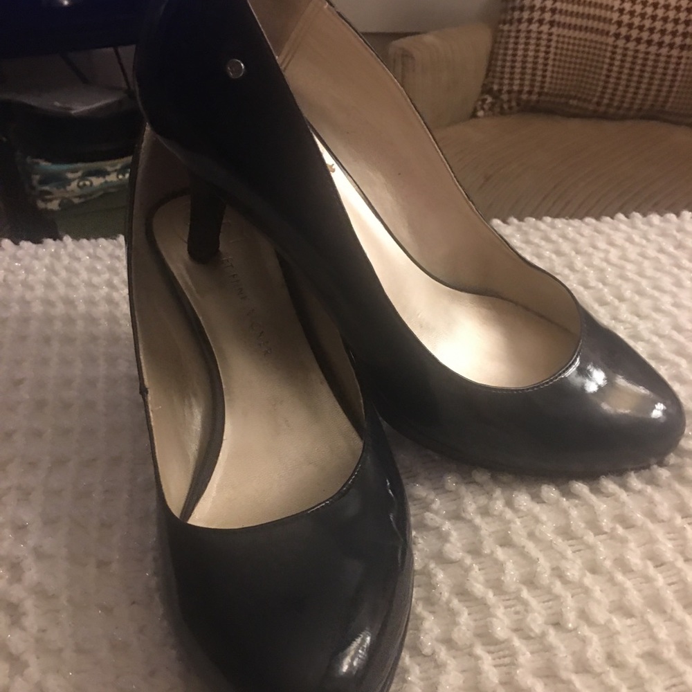 Etienne Aicner Navy Blue Pump